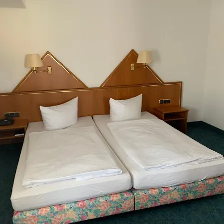 Garni Eschenbach Szálloda 3*